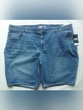 Lee Women's Light Blue Washed Denim Shorts SZ 26